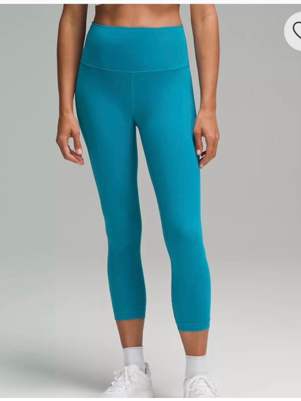 Lululemon High-Waisted Teal Capri Leggings - Women